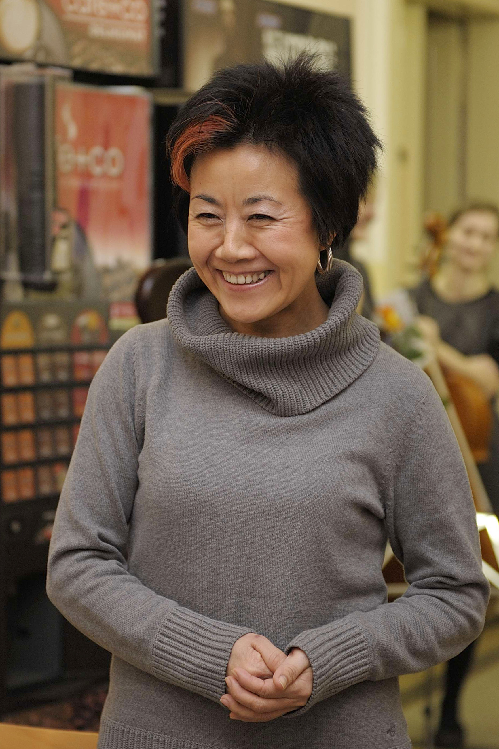 Feng-yűn Song
